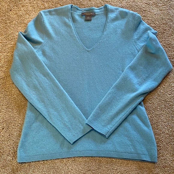 Ann Taylor V Neck Cashmere L/S Sweater Powder Blue Size Medium - Picture 2 of 8